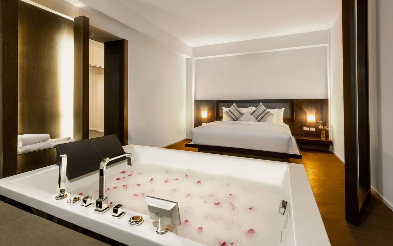 Park Srinakarin Hotel, Бангкок Экстерьер фото