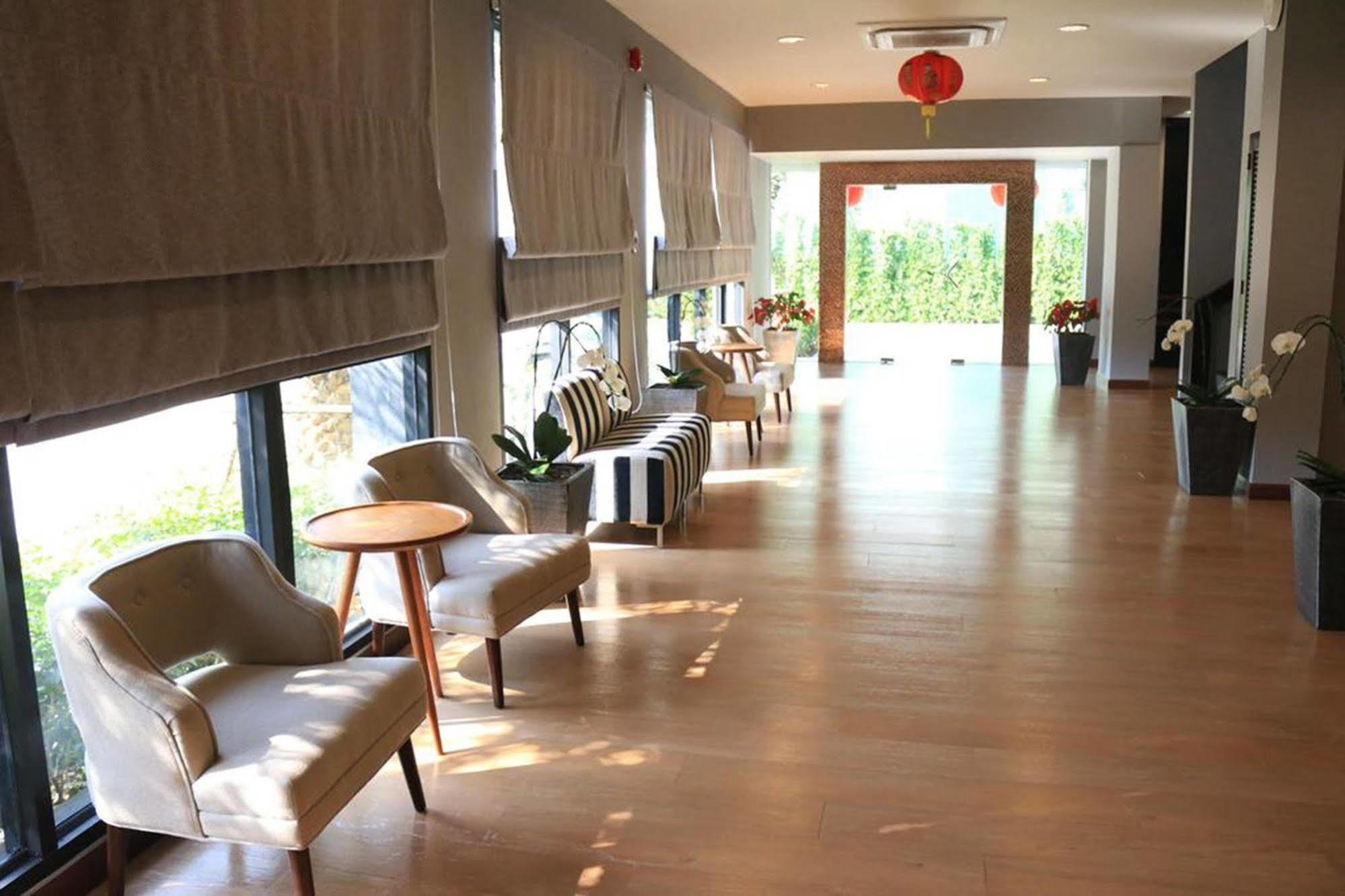 Park Srinakarin Hotel, Бангкок Экстерьер фото