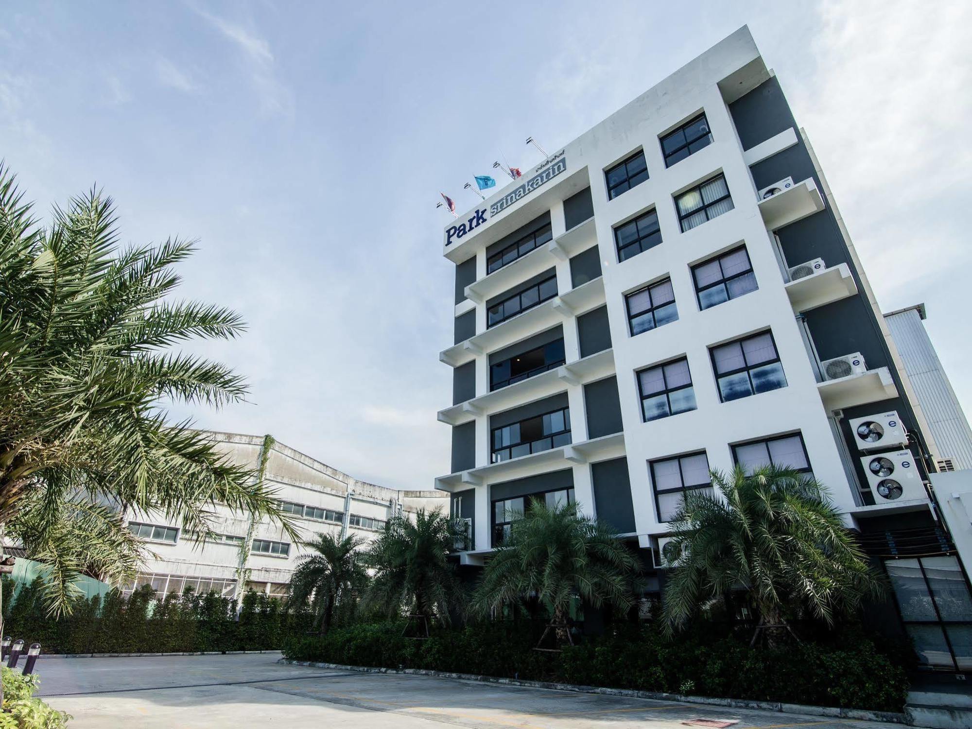 Park Srinakarin Hotel, Бангкок Экстерьер фото